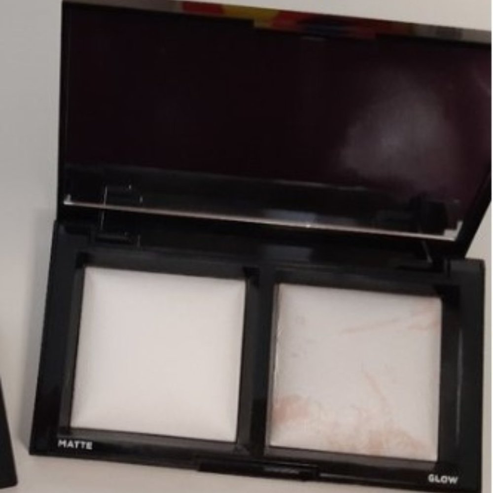 BareMinerals invisible light translucent powder